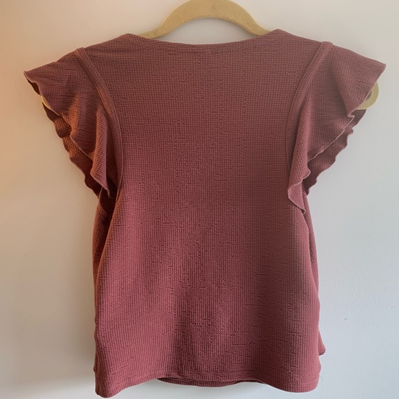 AMERICAN RAG TOP w/ RUFFLE DETAIL - Picture 2 of 4